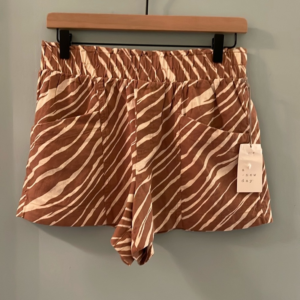 a new day Zebra Print Shorts - Size S - NWT